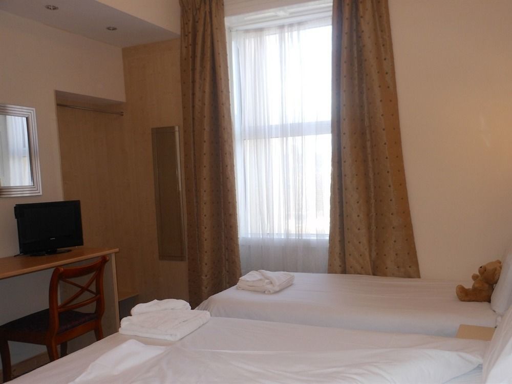 The Kynance House On Plymouth Hoe ,26 Ensuite Rooms Extérieur photo
